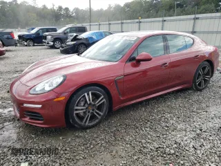 2015 Porsche Panamera 4S z VIN WP0AB2A71FL050533, wystawiony jako Copart lot #72170014 z przebiegiem 113 561 mil mil oraz Szkoda całkowita • Salvage title. Historia ofert i sprzedaży dostępna na DreamBid. Obrazek 1.
