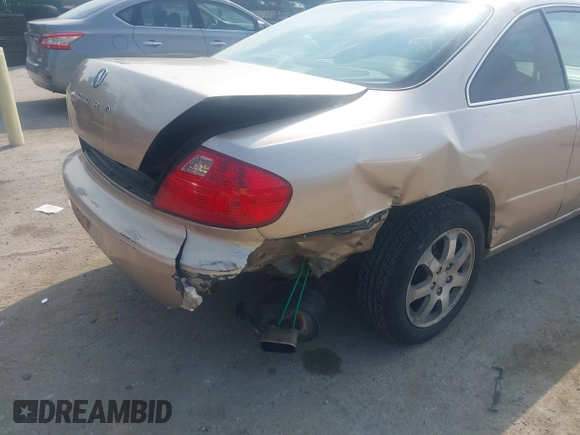 2001 Acura CL z VIN 19UYA42551A017082, wystawiony jako IAAI lot #42501762 z przebiegiem 118 750 mil mil oraz . Historia ofert i sprzedaży dostępna na DreamBid. Obrazek 6.