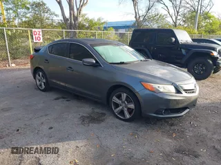 2013 Acura ILX 2.4L Premium Pkg with VIN 19VDE2E58DE000708, listed as a IAAI auction lot 41167828 with 235,181 mi miles. Bid and sale history available at carsss.com. Image 1.