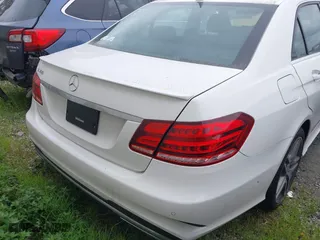 2016 Mercedes-Benz E-Class E 350 Sport with VIN WDDHF5KB3GB224252, listed as a IAAI auction lot 41572165 with 82,775 mi miles. Bid and sale history available at carsss.com. Image 16.