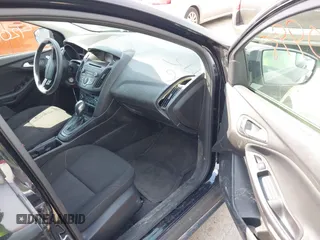 2016 Ford Focus SE with VIN 1FADP3FE6GL335943, listed as a IAAI auction lot 42060995 with 115,701 mi miles. Bid and sale history available at carsss.com. Image 5.