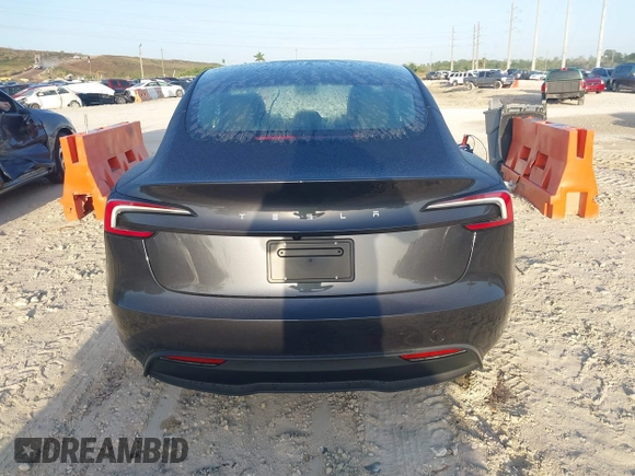2025 Tesla Model 3 Long Range with VIN 5YJ3E1EAXSF974949, listed as a IAAI auction lot 41934237 with 260 mi miles and . Bid and sale history available at carsss.com. Image 16.