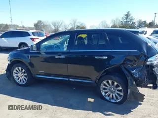 2011 Lincoln MKX with VIN 2LMDJ6JK5BBJ05443, listed as a IAAI auction lot 41871040 with 183,294 mi miles. Bid and sale history available at carsss.com. Image 14.