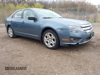 2011 Ford Fusion SE with VIN 3FAHP0HGXBR208217, listed as a IAAI auction lot 42098773 with 189,392 mi miles. Bid and sale history available at carsss.com. Image 1.