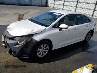 2022 Toyota Corolla LE with VIN JTDEPMAE5NJ199454, listed as a Copart auction lot 44672455 with 109,676 mi miles and Clean Title. Bid and sale history available at carsss.com. Image 1.