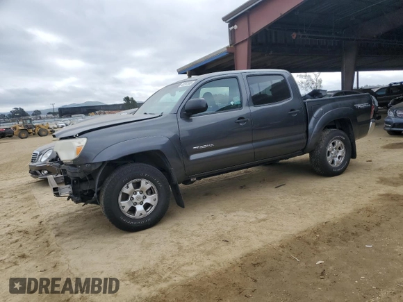 2013 Toyota Tacoma with VIN 3TMLU4EN5DM104791, listed as a Copart auction lot 43207965 with 121,427 mi miles and Salvage Title. Bid and sale history available at DreamBid. Image 1.