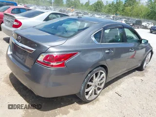 2015 Nissan Altima 2.5 S with VIN 1N4AL3AP7FC473707, listed as a IAAI auction lot 42034912 with 159,598 mi miles. Bid and sale history available at carsss.com. Image 4.