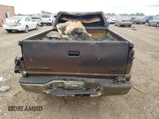 2001 GMC Sonoma SLS w/1SH Pkg with VIN 1GTDT19W418197604, listed as a Copart auction lot 66607874 with 0 mi miles and Salvage Title. Bid and sale history available at carsss.com. Image 6.