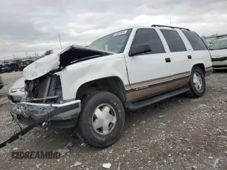1998 Chevrolet Tahoe z VIN 1GNEK13R9WJ335008, wystawiony jako Copart lot #53403405 z przebiegiem 180 077 mil mil oraz Szkoda całkowita • Salvage title. Historia ofert i sprzedaży dostępna na DreamBid. Obrazek 1.