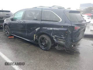 2021 Toyota Sienna XSE with VIN 5TDXRKEC5MS020539, listed as a IAAI auction lot 41569311 with 86,902 mi miles and . Bid and sale history available at DreamBid. Image 3.