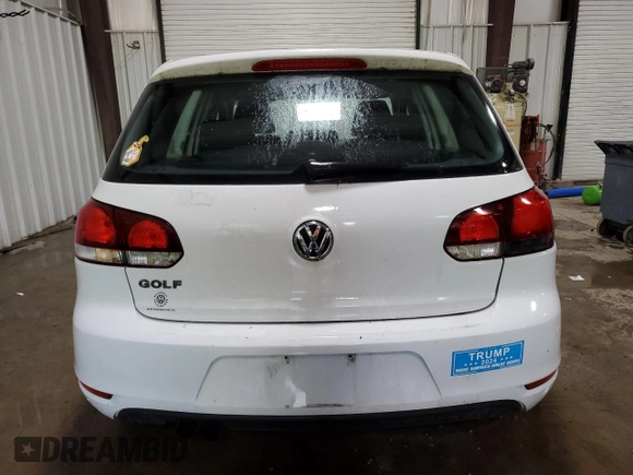 2014 Volkswagen Golf z VIN WVWDB7AJ5EW011768, wystawiony jako Copart lot #60351135 z przebiegiem 75 185 mil mil oraz Szkoda całkowita • Salvage title. Historia ofert i sprzedaży dostępna na DreamBid. Obrazek 6.