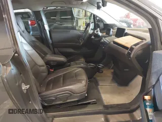 2015 BMW i3 z VIN WBY1Z2C5XFV556131, wystawiony jako IAAI lot #42050070 z przebiegiem 60 889 mil mil oraz . Historia ofert i sprzedaży dostępna na DreamBid. Obrazek 5.