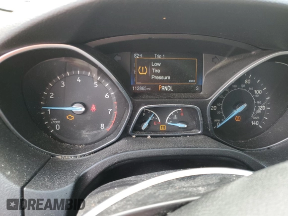 2018 Ford Focus SE z VIN 1FADP3F27JL226890, wystawiony jako Copart lot #56505085 z przebiegiem 112 865 mil mil oraz Szkoda całkowita • Salvage title. Historia ofert i sprzedaży dostępna na DreamBid. Obrazek 9.