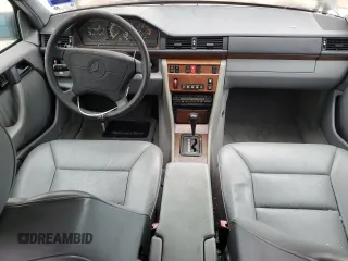 1993 Mercedes-Benz 400 with VIN WDBEA34E4PB852391, listed as a Copart auction lot 42859275 with 180,979 mi miles and Clean Title. Bid and sale history available at carsss.com. Image 8.