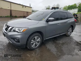 2020 Nissan Pathfinder S z VIN 5N1DR2AM0LC644908, wystawiony jako Copart lot #56165085 z przebiegiem 48 331 mil mil oraz Szkoda całkowita • Salvage title. Historia ofert i sprzedaży dostępna na DreamBid. Obrazek 1.