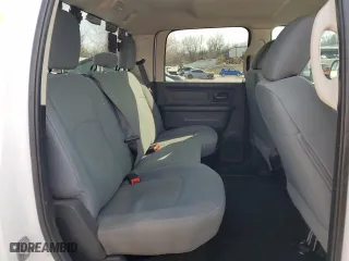 2018 Ram 2500 Tradesman with VIN 3C6UR5CL7JG108890, listed as a Copart auction lot 44032475 with 243,606 mi miles and Salvage Title. Bid and sale history available at carsss.com. Image 10.
