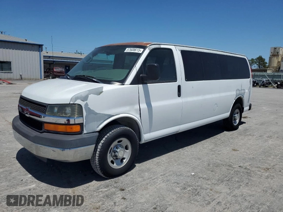 2007 Chevrolet Express Passenger z VIN 1GAHG39U971146710, wystawiony jako Copart lot #57608615 z przebiegiem 30 565 mil mil oraz Szkoda całkowita • Salvage title. Historia ofert i sprzedaży dostępna na DreamBid. Obrazek 1.