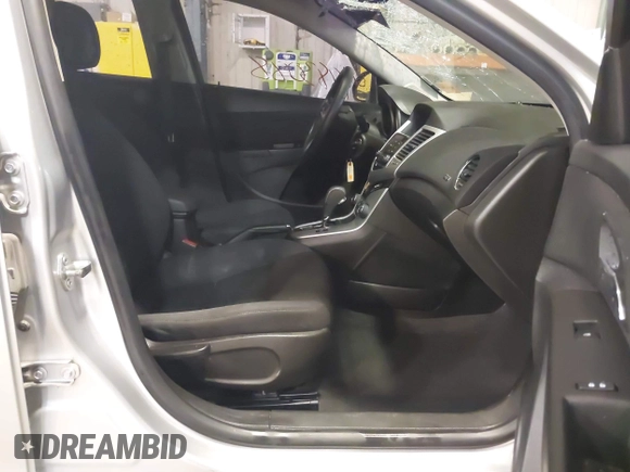 2015 Chevrolet Cruze LT with VIN 1G1PC5SB4F7132513, listed as a IAAI auction lot 41883088 with 131,185 mi miles and . Bid and sale history available at DreamBid. Image 5.