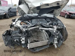 2022 BMW 8 Series 840i with VIN WBAGV4C01NCJ30083, listed as a Copart auction lot 81356084 with 61,868 mi miles and Salvage title. Bid and sale history available at DreamBid. Image 5.