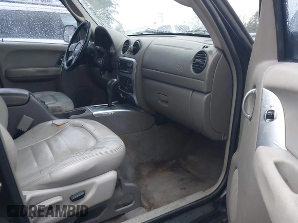 2002 Jeep Liberty Limited with VIN 1J8GL58KX2W198975, listed as a IAAI auction lot 41200746 with 220,079 mi miles and . Bid and sale history available at DreamBid. Image 5.