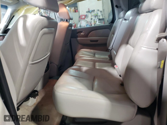 2007 Chevrolet Avalanche LTZ with VIN 3GNFK12347G161398, listed as a Copart auction lot 53800355 with 188,117 mi miles and Salvage Title. Bid and sale history available at DreamBid. Image 10.