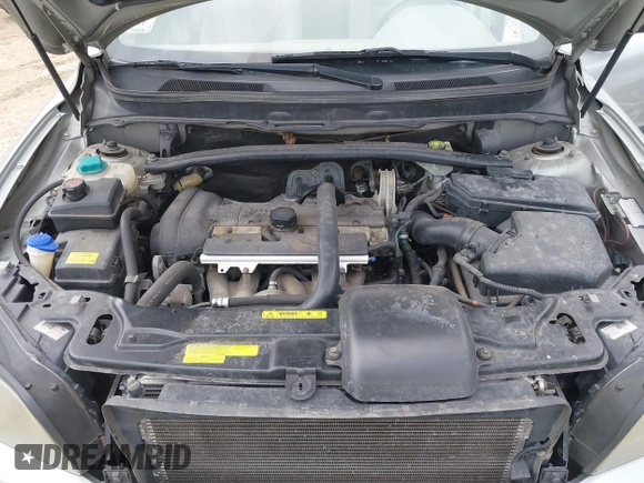 2004 Volvo XC90 with VIN YV1CM59H141076604, listed as a IAAI auction lot 41994322 with 141,402 mi miles. Bid and sale history available at carsss.com. Image 10.