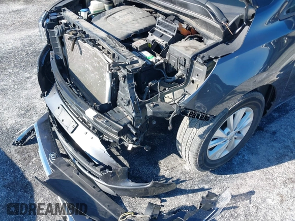2018 Kia Sedona LX with VIN KNDMB5C18J6397114, listed as a IAAI auction lot 41273916 with 78,599 mi miles. Bid and sale history available at carsss.com. Image 6.