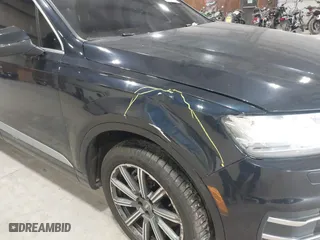 2017 Audi Q7 Premium Plus with VIN WA1LAAF74HD053058, listed as a IAAI auction lot 42008360 with 210,228 mi miles. Bid and sale history available at carsss.com. Image 6.