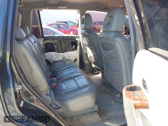 2004 Honda Pilot EX with VIN 5FNYF185X4B009044, listed as a IAAI auction lot 42175686 with 227,861 mi miles and . Bid and sale history available at DreamBid. Image 8.