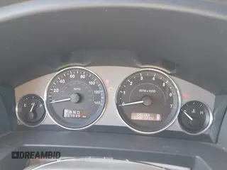 2008 Jeep Commander Overland with VIN 1J8HG682X8C140924, listed as a IAAI auction lot 42034619 with 237,939 mi miles. Bid and sale history available at carsss.com. Image 7.