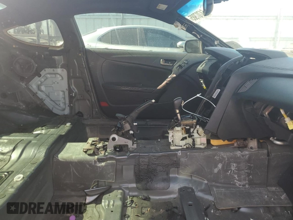 2013 Hyundai Genesis Coupe R-Spec with VIN KMHHU6KJ0DU080023, listed as a Copart auction lot 64707985 with Not provided miles and Clean title. Bid and sale history available at DreamBid. Image 7.