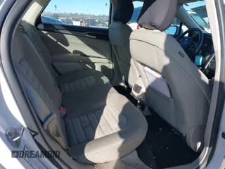 2018 Ford Fusion Hybrid SE with VIN 3FA6P0LU4JR152682, listed as a IAAI auction lot 41691305 with 142,059 mi miles. Bid and sale history available at carsss.com. Image 8.