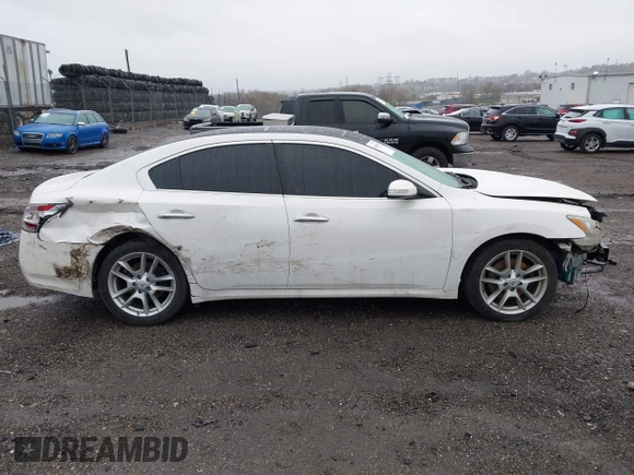 2011 Nissan Maxima 3.5 SV with VIN 1N4AA5AP4BC813410, listed as a IAAI auction lot 41966795 with 1 mi miles. Bid and sale history available at carsss.com. Image 12.