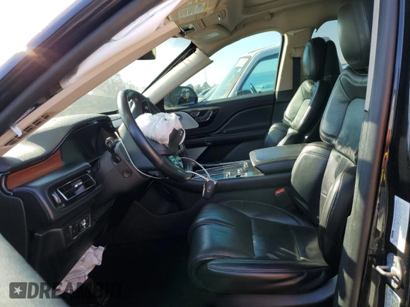 2020 Lincoln Aviator Reserve z VIN 5LM5J7XC8LGL26385, wystawiony jako Copart lot #45191005 z przebiegiem 62 050 mil mil oraz Szkoda całkowita • Salvage title. Historia ofert i sprzedaży dostępna na DreamBid. Obrazek 7.