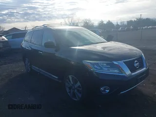 2013 Nissan Pathfinder SV with VIN 5N1AR2MM7DC683706, listed as a IAAI auction lot 41820001 with 177,458 mi miles. Bid and sale history available at carsss.com. Image 1.