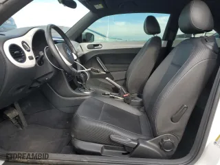 2012 Volkswagen Beetle 2.5L PZEV with VIN 3VWJP7AT7CM628377, listed as a Copart auction lot 85896624 with 75,574 mi miles and Salvage Title. Bid and sale history available at carsss.com. Image 7.