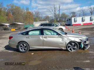 2018 Honda Accord EX-L z VIN 1HGCV1F52JA042612, wystawiony jako IAAI lot #41974075 z przebiegiem 75 569 mil mil oraz . Historia ofert i sprzedaży dostępna na DreamBid. Obrazek 12.