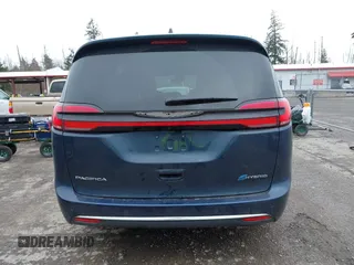 2024 Chrysler Pacifica Hybrid Select z VIN 2C4RC1S73RR188434, wystawiony jako IAAI lot #41857086 z przebiegiem 19 244 mil mil oraz . Historia ofert i sprzedaży dostępna na DreamBid. Obrazek 16.