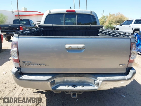 2015 Toyota Tacoma with VIN 3TMLU4EN6FM188736, listed as a IAAI auction lot 42605859 with 210,717 mi miles and . Bid and sale history available at DreamBid. Image 17.