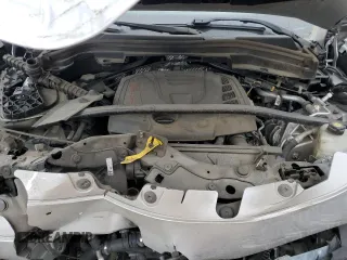 2019 Alfa Romeo Stelvio z VIN ZASPAJAN0K7C71850, wystawiony jako Copart lot #54234205 z przebiegiem Nie podano mil oraz Szkoda całkowita • Salvage title. Historia ofert i sprzedaży dostępna na DreamBid. Obrazek 12.