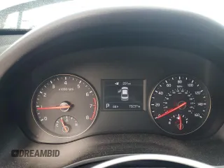 2017 Kia Cadenza Premium with VIN KNALC4J17H5068665, listed as a Copart auction lot 85211704 with 73,237 mi miles and Salvage Title. Bid and sale history available at carsss.com. Image 9.