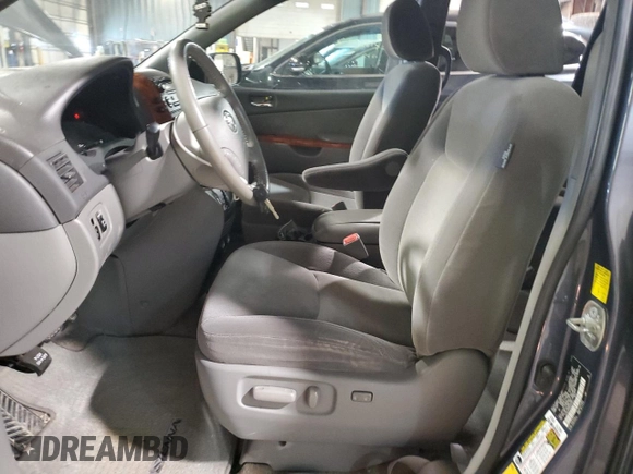 2010 Toyota Sienna XLE with VIN 5TDYK4CC6AS303213, listed as a Copart auction lot 54831745 with 195,853 mi miles and Clean Title. Bid and sale history available at carsss.com. Image 7.