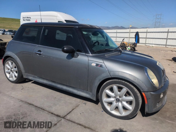 2003 MINI Hardtop S with VIN WMWRE33423TD62021, listed as a Copart auction lot 54707755 with 181,722 mi miles and Clean Title. Bid and sale history available at DreamBid. Image 4.