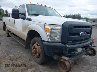 2011 Ford F-350 Platinum z VIN 1FT7W3B60BEC07963, wystawiony jako IAAI lot #41839112 z przebiegiem 211 495 mil mil oraz . Historia ofert i sprzedaży dostępna na DreamBid. Obrazek 1.