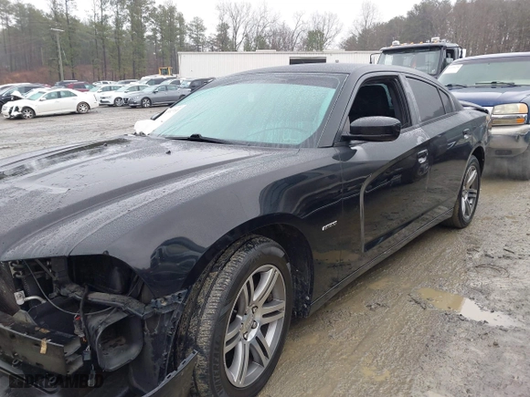 2013 Dodge Charger RT Max with VIN 2C3CDXCT1DH711065, listed as a IAAI auction lot 41512711 with 163,738 mi miles. Bid and sale history available at carsss.com. Image 14.