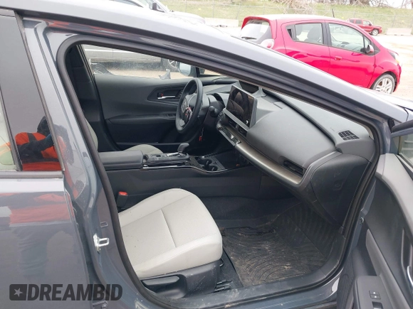 2024 Toyota Prius LE with VIN JTDACAAU8R3028529, listed as a IAAI auction lot 42079826 with 7,849 mi miles and . Bid and sale history available at DreamBid. Image 5.