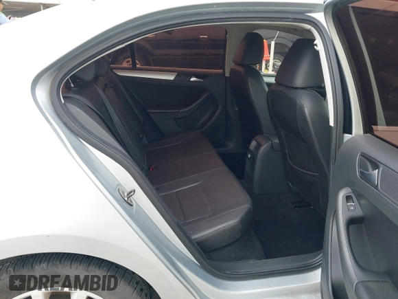 2013 Volkswagen Jetta SE with VIN 3VWDX7AJXDM373706, listed as a IAAI auction lot 42161655 with 202,471 mi miles and . Bid and sale history available at DreamBid. Image 8.