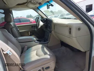 2004 GMC Yukon Denali z VIN 1GKEK63U44J302350, wystawiony jako IAAI lot #42458112 z przebiegiem 231 729 mil mil oraz . Historia ofert i sprzedaży dostępna na DreamBid. Obrazek 5.