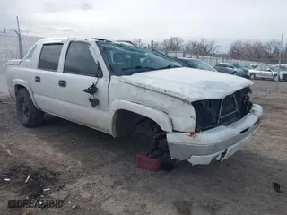 2005 Chevrolet Avalanche Z71 with VIN 3GNEK12ZX5G158843, listed as a IAAI auction lot 41776029 with 1 mi miles. Bid and sale history available at carsss.com. Image 1.