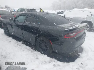 2015 Dodge Charger SXT with VIN 2C3CDXJG8FH746291, listed as a IAAI auction lot 41102488 with 189,971 mi miles. Bid and sale history available at carsss.com. Image 3.